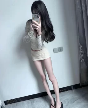 粉嫩大胸服务巴适的妹妹