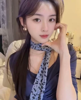 美丽冻人小姐很有女人味