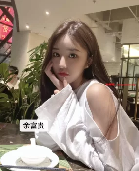 双飞学生妹，小少妇求调教。舒服≡￣﹏￣≡