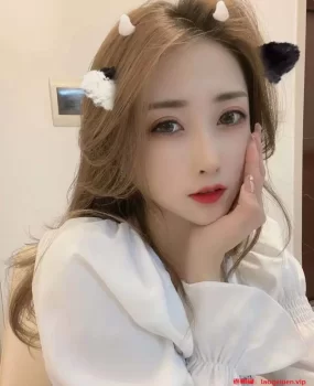南京兼职御姐，身材高挑，丰满，曲线优美，内射小紧b